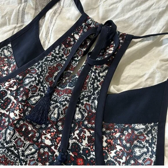 Athleta Boho lightweight Breathable V Neck Ajustable Workout navy tank top S - Picture 5 of 6